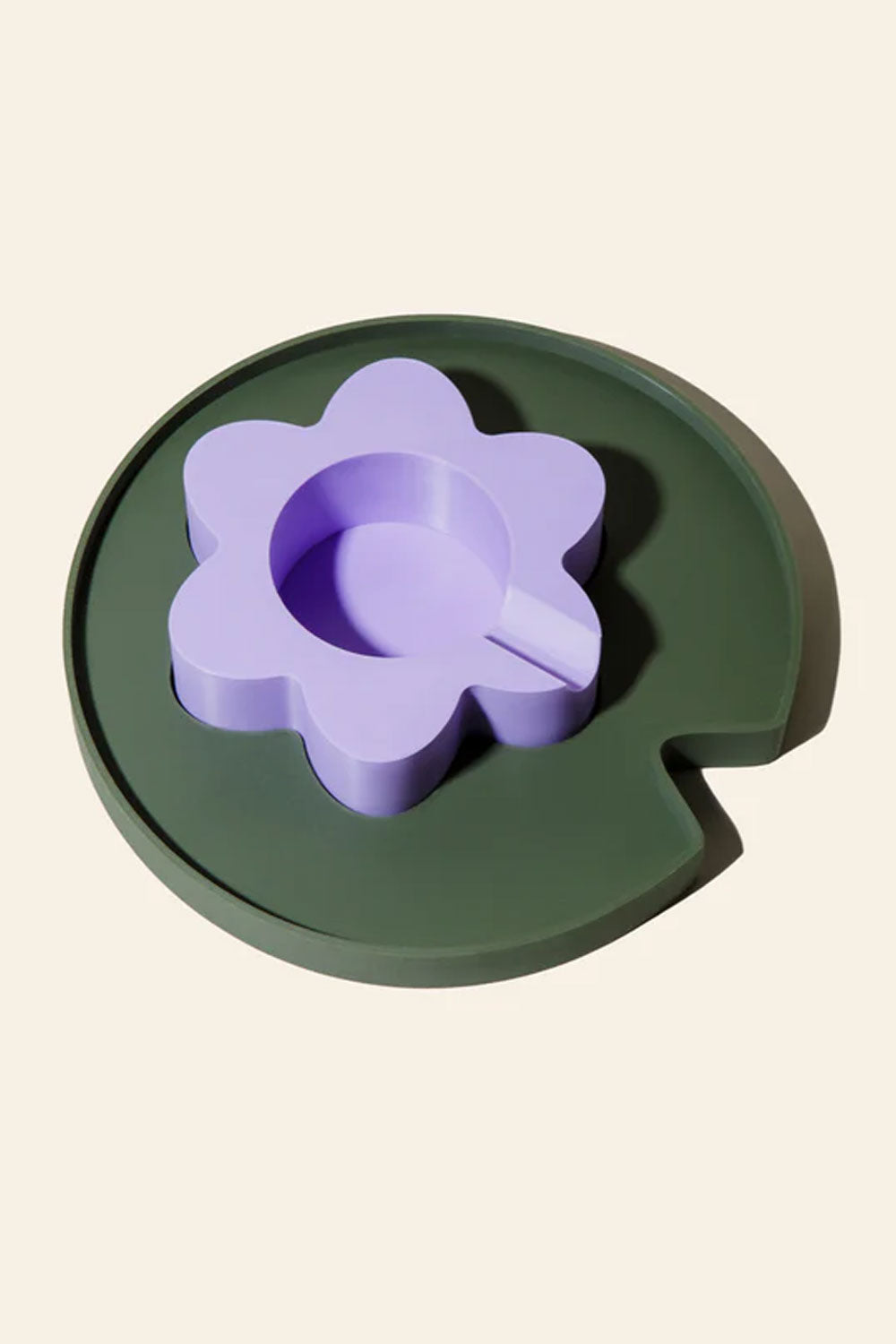 The Floating Ashtray